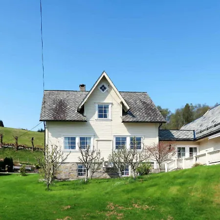 Kvamsvika By Interhome بيت للعطل