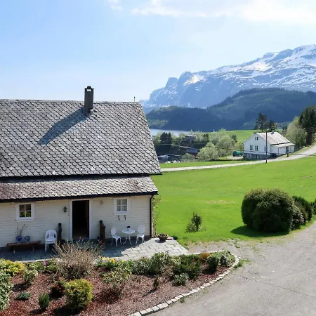 Kvamsvika By Interhome